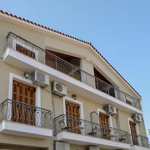 Papadatos Studios Apartment